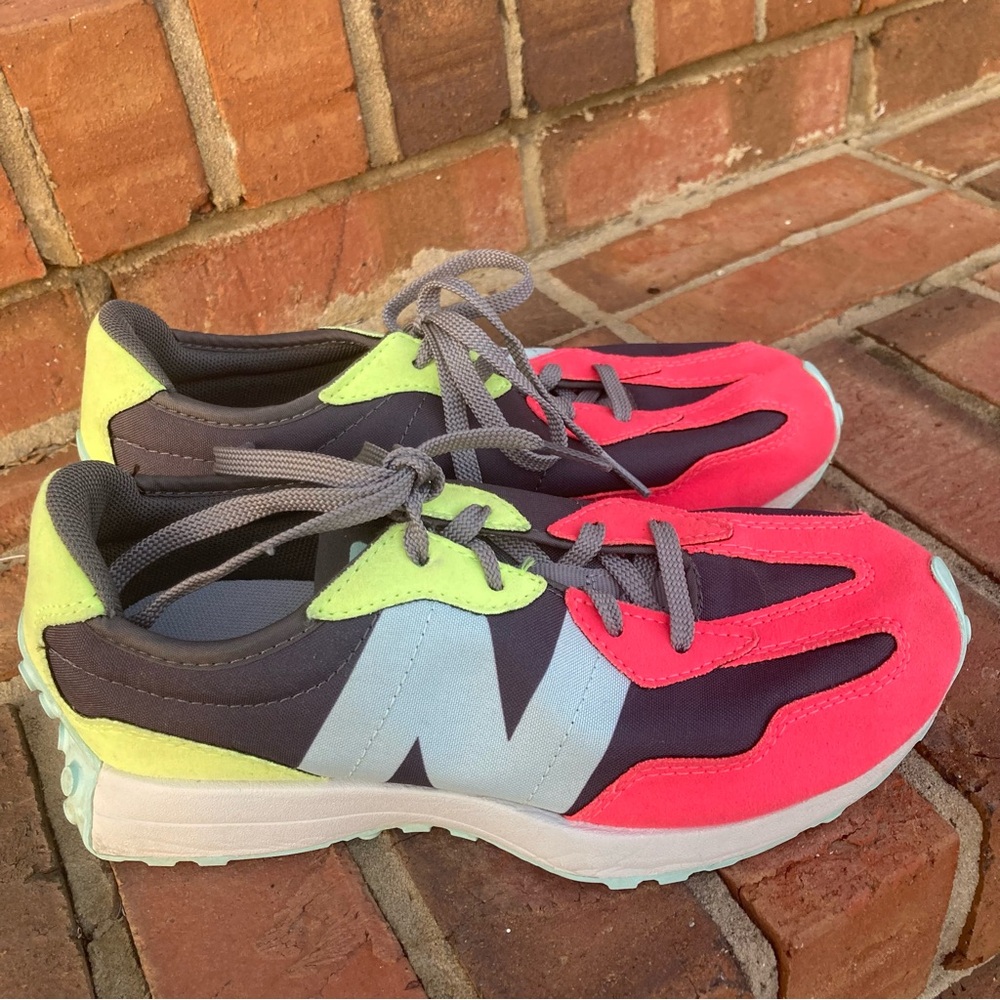 New Balance 327 Marblehead Pink Athletic Sneakers